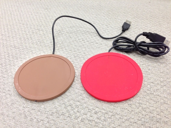 Apple純正っぽいアレからスマホ座布団まで ～魅惑のボツ付録たち