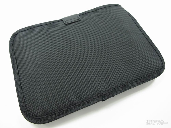 スマホ＆タブをアクセごと収納できるスマートなケースが素敵