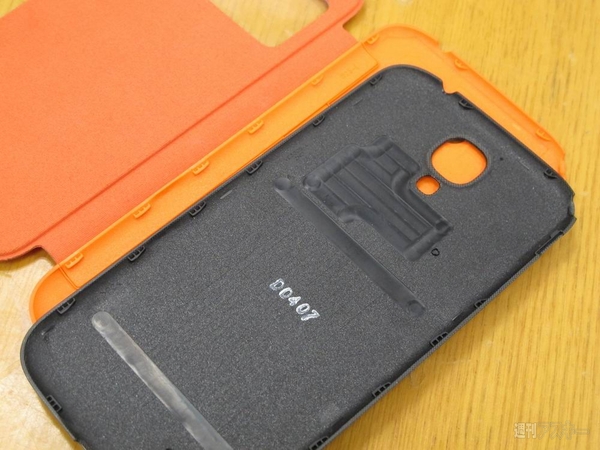 韓国で購入したGALAXY S4アクセの互換性を試してみた