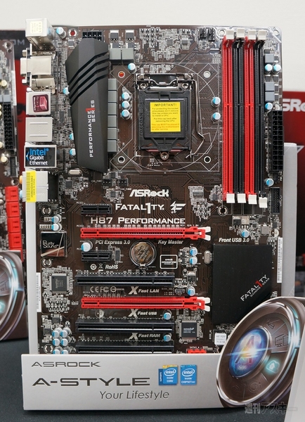 水をかけても動く驚愕マザーボード ASRock『Z87 OC Fomula』