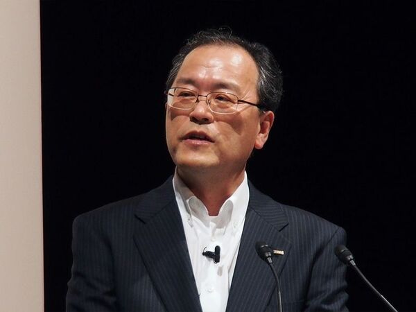 国内キャリア各社のWindows Phone最新動向（2013年夏）