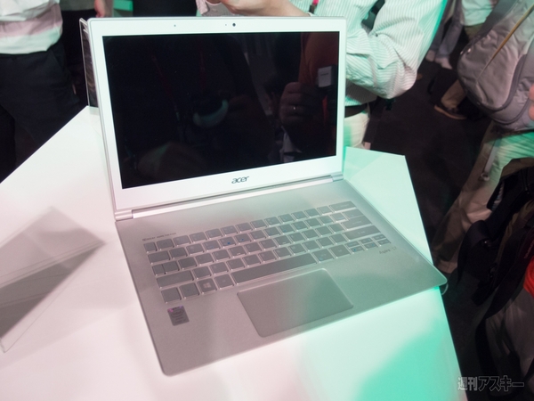 世界初！ 8インチWindows8タブレットをエイサーが発表：COMPUTEX 2013