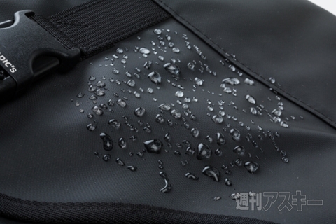 NOMADIC ターポリンフラップショルダーS TP-33