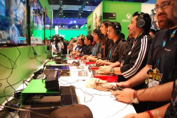 Xbox One＆Surface Proでグリグリ遊んでみた：E3 2013