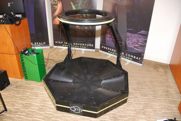 Omni & Riftでついに2次元世界に侵入成功！：E3 2013