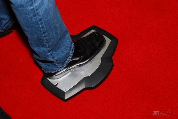 ゲームイベントは“変ガジェット”の宝庫だ：E3 2013