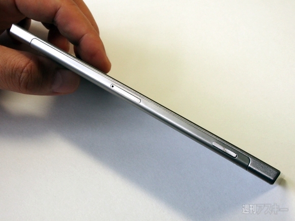 レノボのK900がCoolでカッコイイ！