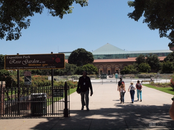 ロサンゼルスで本物のスペースシャトル エンデバーを見てきた！