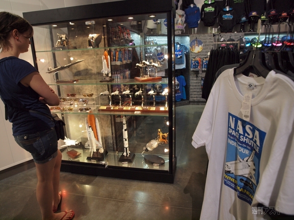 ロサンゼルスで本物のスペースシャトル エンデバーを見てきた！