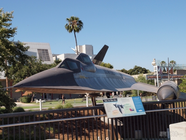 ロサンゼルスで本物のスペースシャトル エンデバーを見てきた！