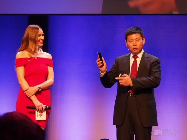 ファーウェイ『Ascend P6』究極6.18ミリボディーの秘密に迫る