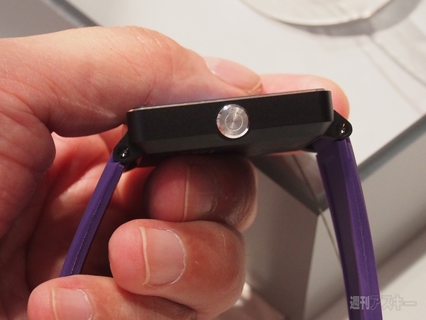 第3世代腕時計端末『SmartWatch 2 SW2』フォトレビュー