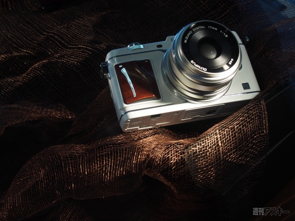 130626_moro_cameragirl03