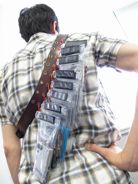 週アス付録“スマホ防水ポーチ”を複数使いAチーム的コーデで夏デビュー-