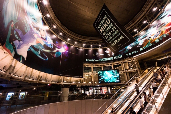 六本木ヒルズへ急げ！　ミクさんが歌って踊るARステージは週末まで