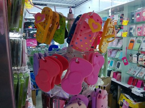 夕闇の深センでドロイドくんグッズを30分で探す