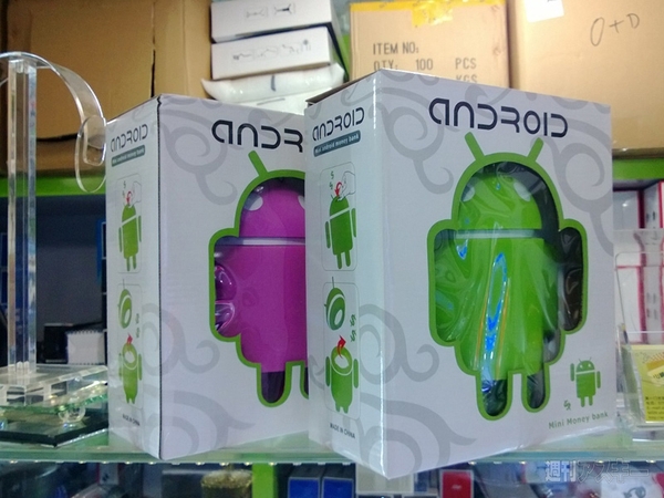 夕闇の深センでドロイドくんグッズを30分で探す