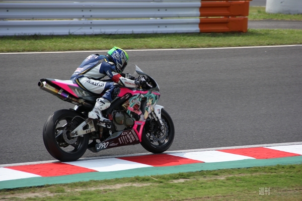 ミク テト 鈴鹿4耐レポート