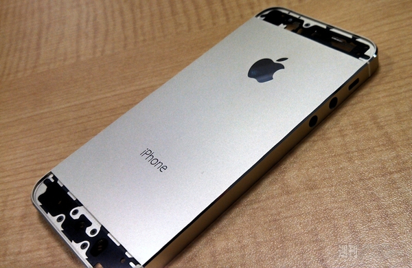 iPhone5Sゴールドをブラック＆ホワイトと比較：週間リスキー＜最終回 