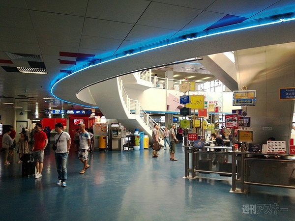 ロンドンとマカオのSIM自販機が便利すぎる