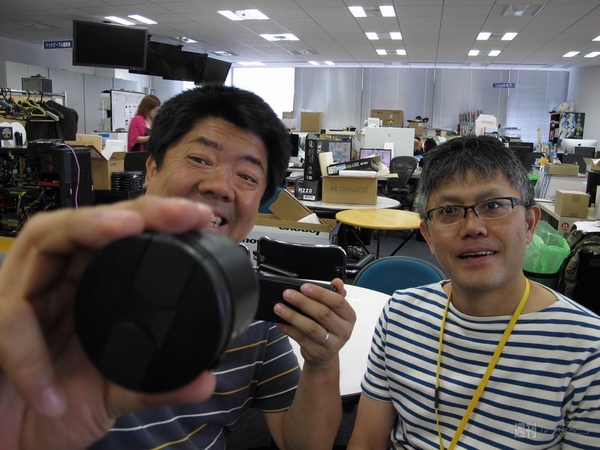 スマホと合体するレンズ型デジカメ『DSC-QX10/100』レビュー