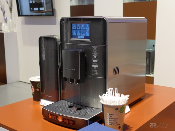 スマートウォッチも全天周カメラもナビもコーヒーメーカーも全部触ってみた：IFA2013