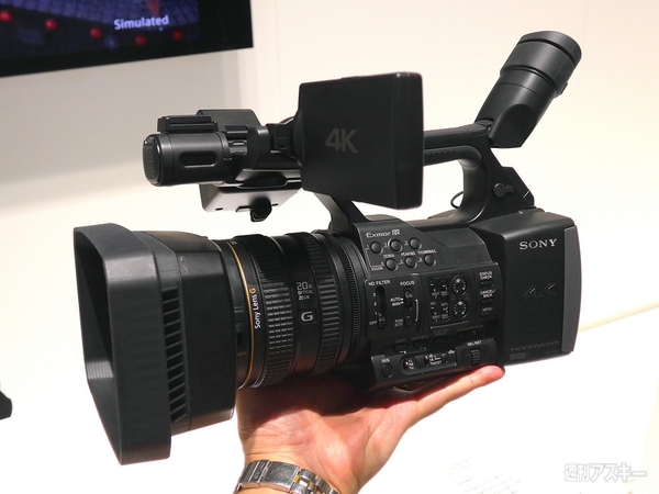 スマートウォッチも全天周カメラもナビもコーヒーメーカーも全部触ってみた：IFA2013