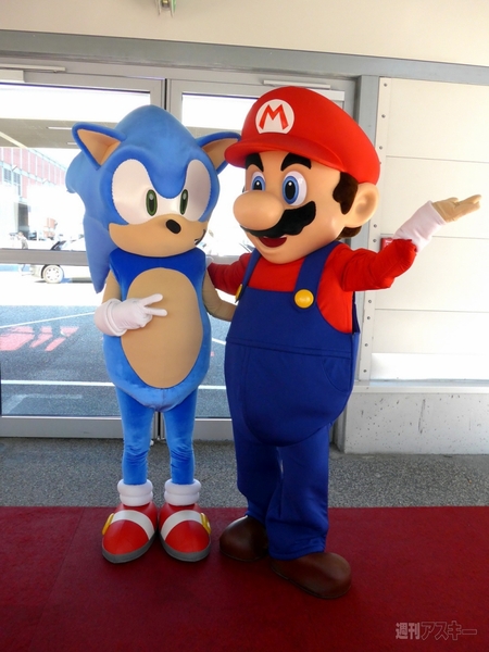 スマートウォッチも全天周カメラもナビもコーヒーメーカーも全部触ってみた：IFA2013