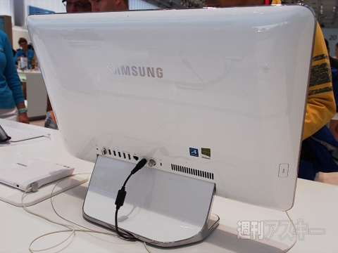 サムスンの最新PCをチェック：IFA2013