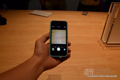 iPhone 5sと5cの実機レビューを国内最速レポート！リアルタイム更新中