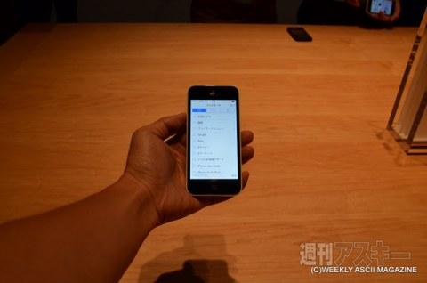 iPhone 5sと5cの実機レビューを国内最速レポート！リアルタイム更新中