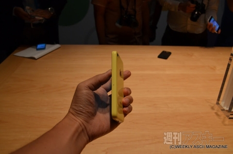 iPhone 5sと5cの実機レビューを国内最速レポート！リアルタイム更新中