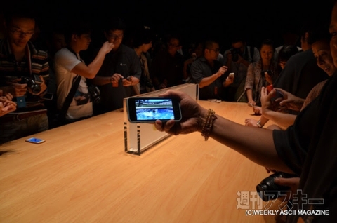 iPhone 5sと5cの実機レビューを国内最速レポート！ドコモテザリング確認（リアルタイム更新中）