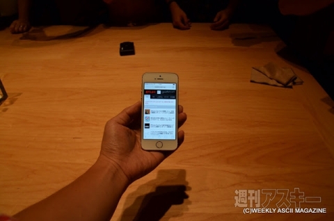 iPhone 5sと5cの実機レビューを国内最速レポート！ドコモテザリング確認