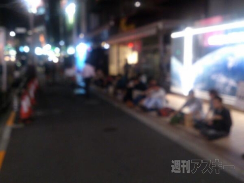 iPhone5s、5c発売行列レポート 夜の銀座、有楽町、原宿編