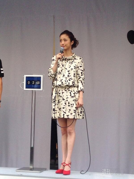 iPhone5s、5c発売行列レポート 朝の銀座、有楽町、原宿編