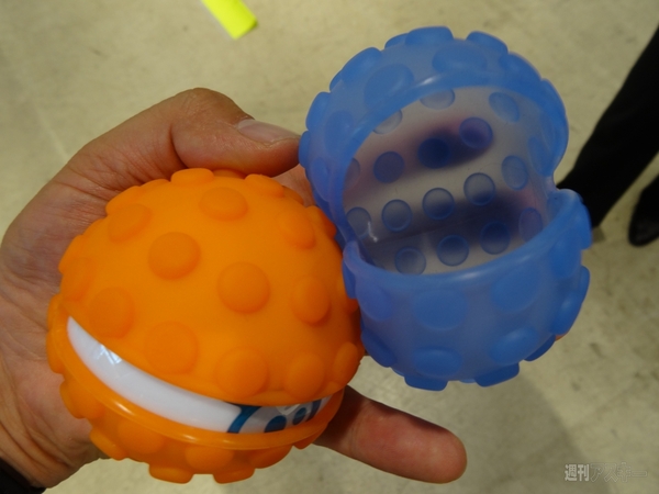 ハロのような球体ロボ『Sphero 2.0』が2倍速くなって日本正式発売！