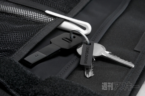 Bluelounge カギ型Lightning-USBアダプター Kii