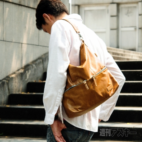 TRICKSTER ショルダーバッグ LOWRIE(ラウリー)