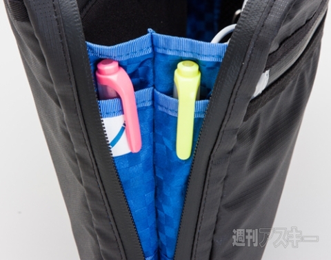 STARTTS LIGHT 2WAYタブレットクラッチバッグ