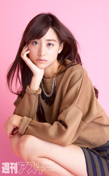 952号表紙の人・山本美月