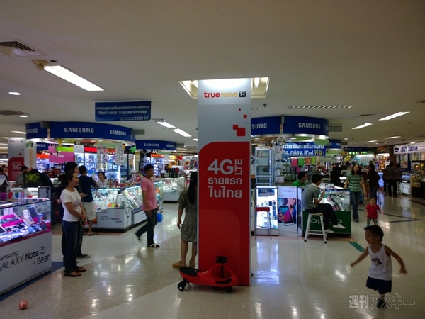 地元や中華スマホもがんばるバンコク最新スマホ事情