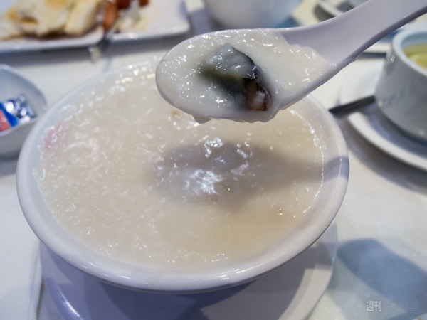 SIMフリースマホと香港〜シンガポール縦断バスの旅