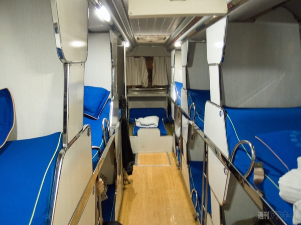 SIMフリースマホと香港〜シンガポール縦断バスの旅