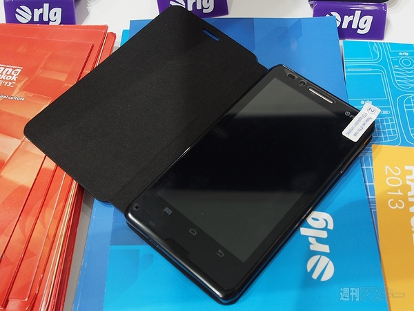 メイド・イン・アフリカのスマホを触ってみた