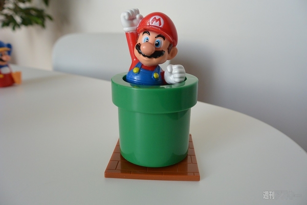 マックのハッピーセットにマリオのおもちゃ
