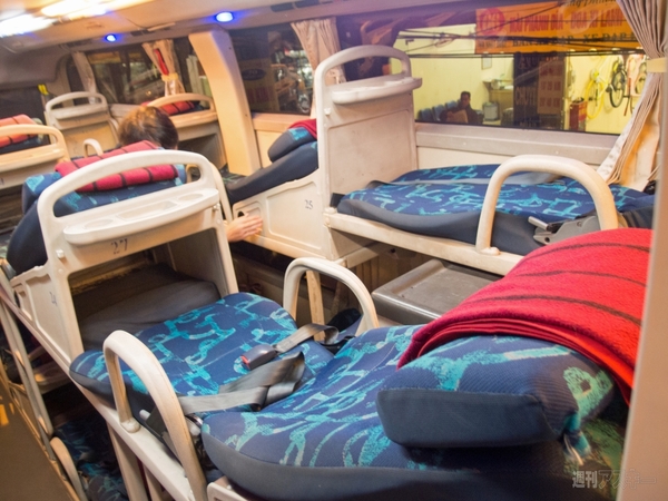 SIMフリースマホと香港〜シンガポール縦断バスの旅2