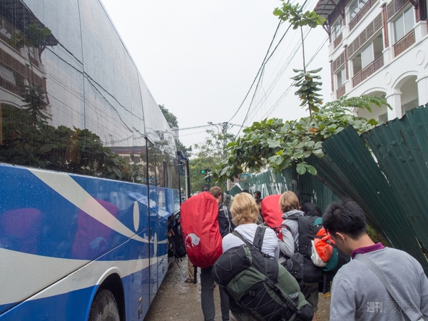 SIMフリースマホと香港〜シンガポール縦断バスの旅2