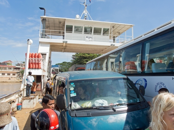 SIMフリースマホと香港〜シンガポール縦断バスの旅3