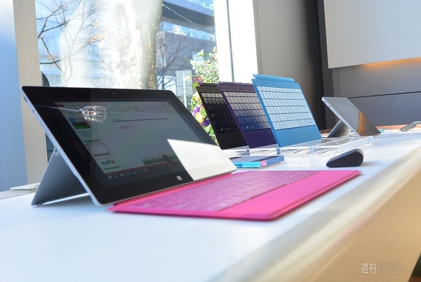 Surfaceのショールーム